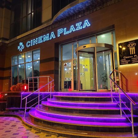 Cinema Plaza Hotel Baky Esterno foto