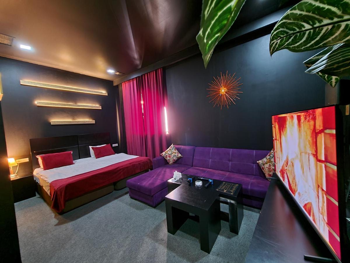 Cinema Plaza Hotel Baky Esterno foto