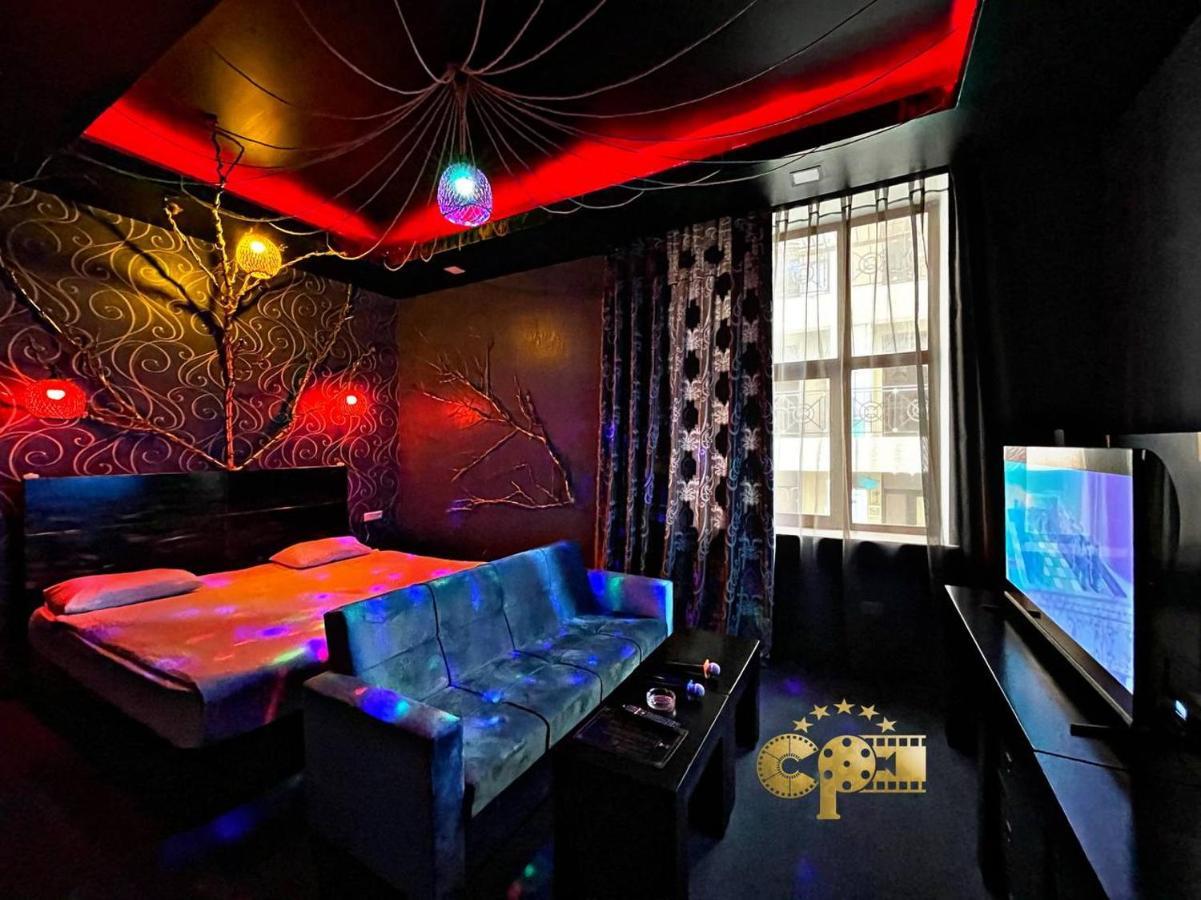 Cinema Plaza Hotel Baky Esterno foto
