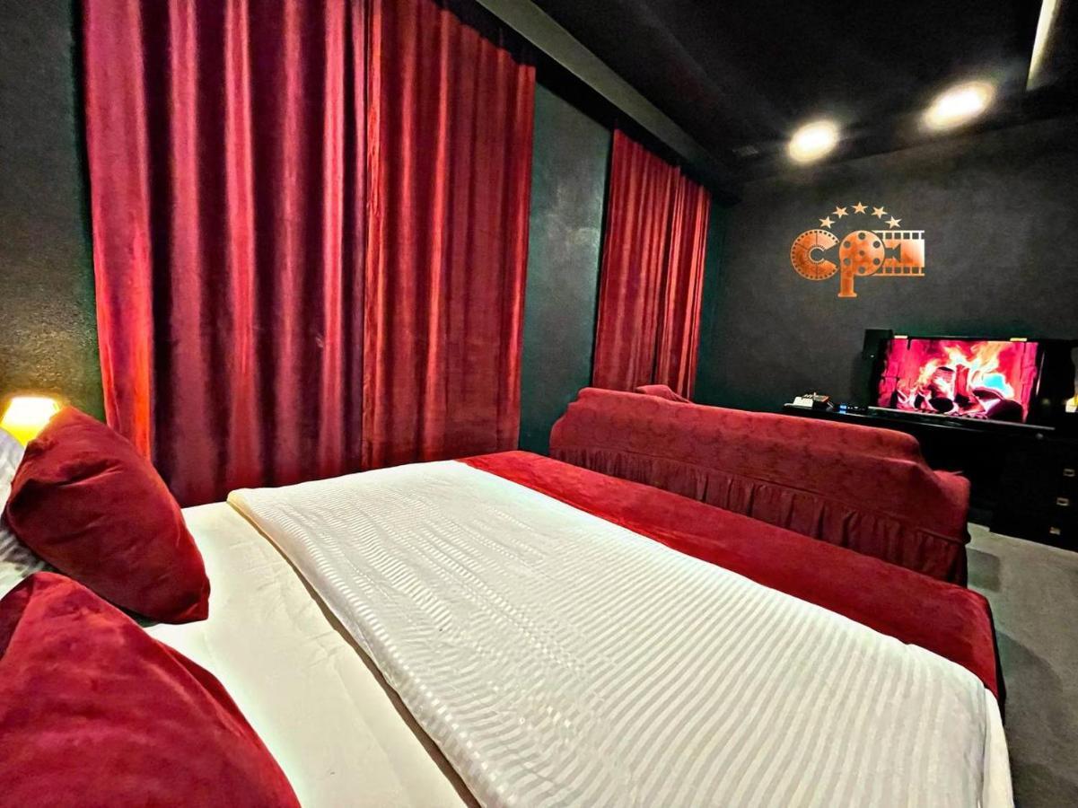 Cinema Plaza Hotel Baky Esterno foto