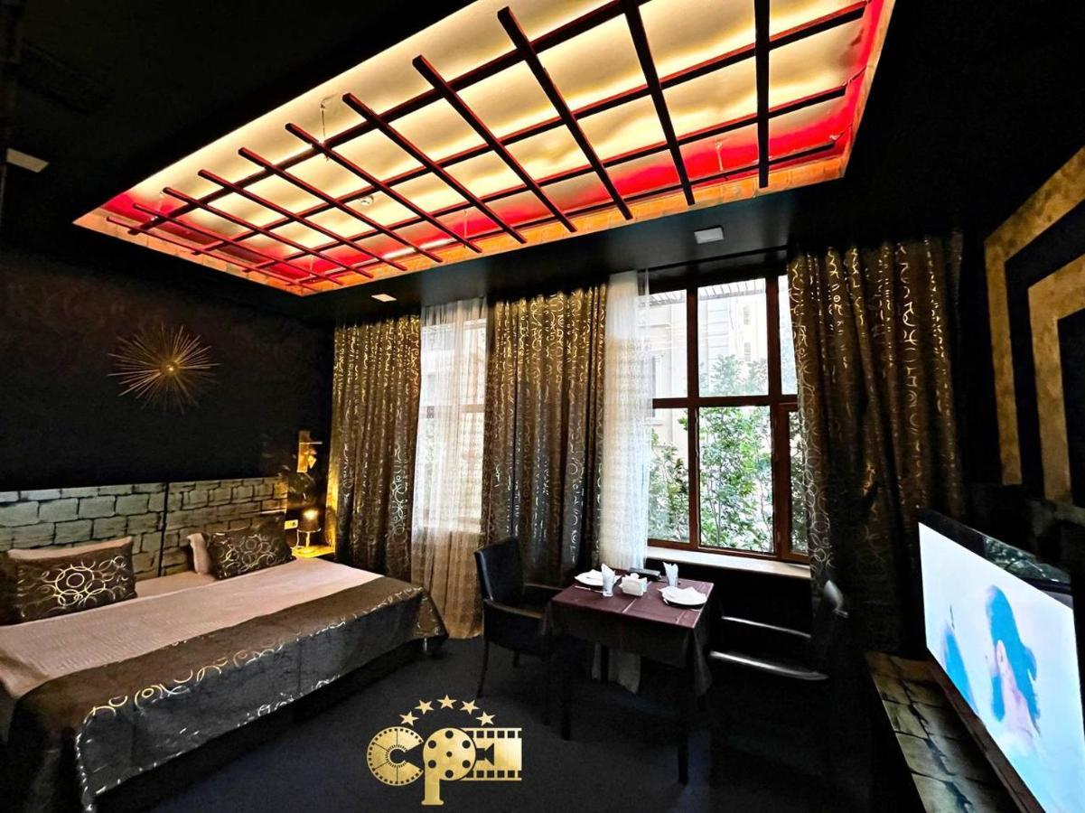 Cinema Plaza Hotel Baky Esterno foto