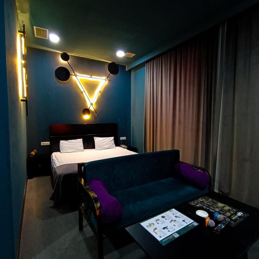 Cinema Plaza Hotel Baky Esterno foto
