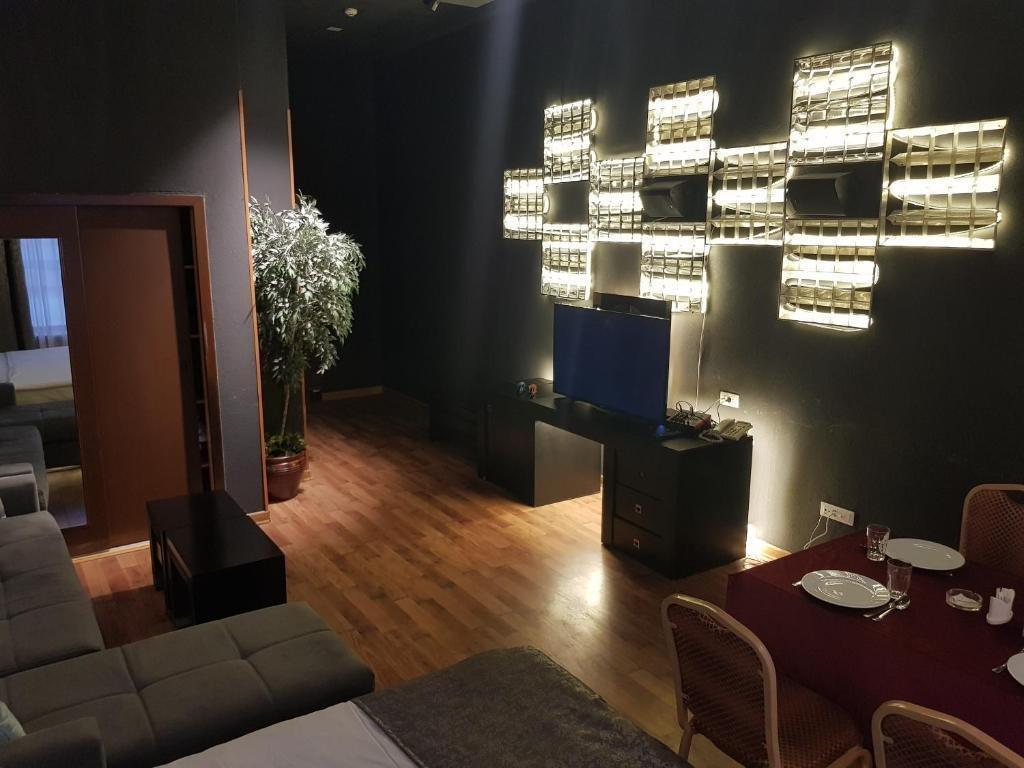 Cinema Plaza Hotel Baky Esterno foto