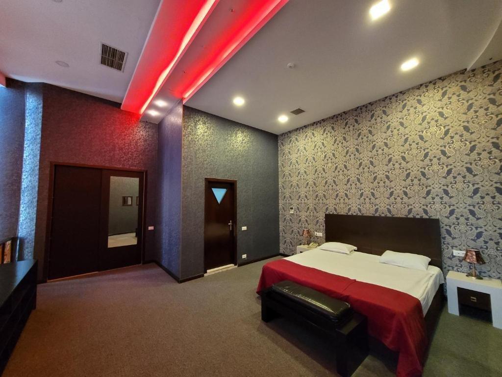 Cinema Plaza Hotel Baky Esterno foto