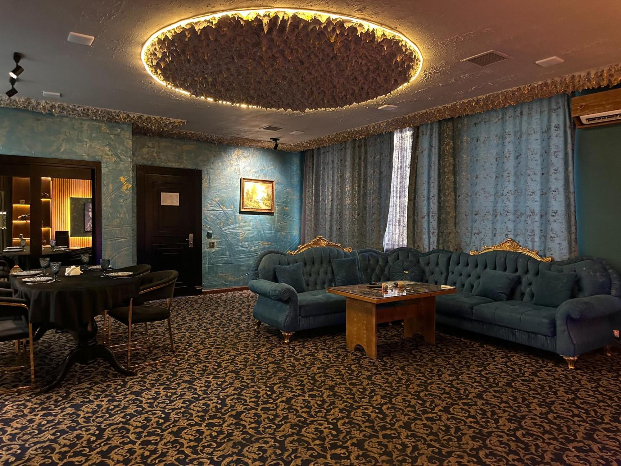Cinema Plaza Hotel Baky Esterno foto